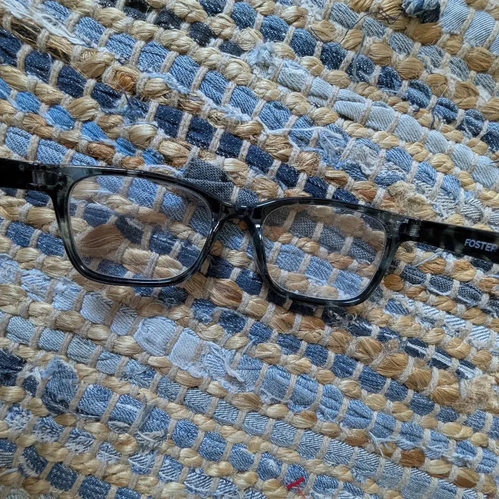 Foster Grant Black & Gray Tortoiseshell Cat Eye Reading Glasses +3.25 Retro Mini